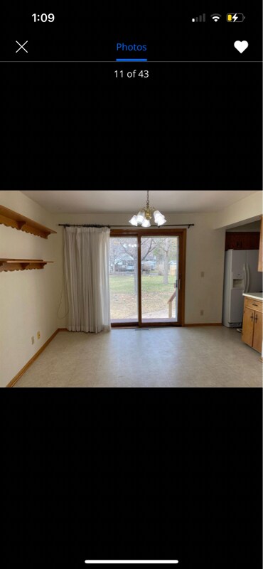 Building Photo - 914 Sommerville St S