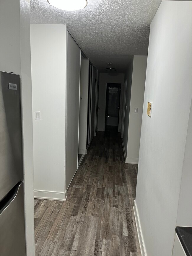 Building Photo - 152 Thorold Rd