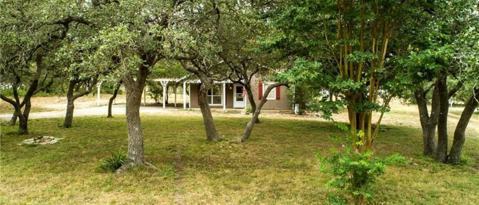 Building Photo - 107 Kendalia Cir