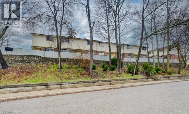 Photo du bâtiment - 4 Ramore St