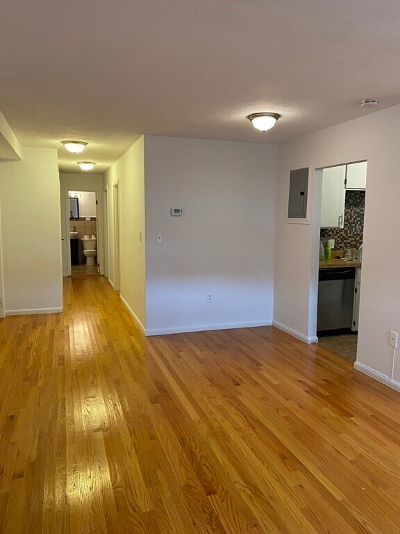 Building Photo - 427 S Huntington Ave