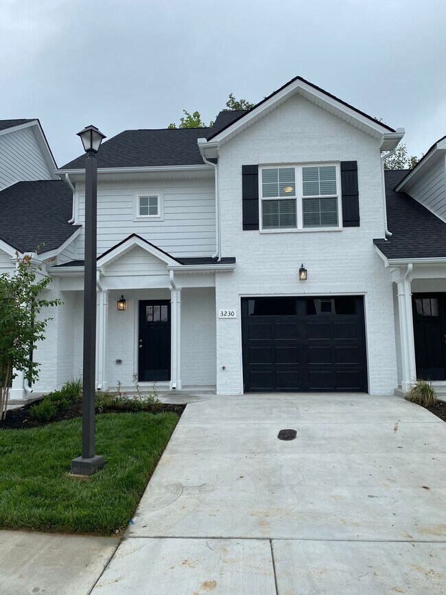 Building Photo - 3 br, 3.5 bath House - 3230 Clemons Circle