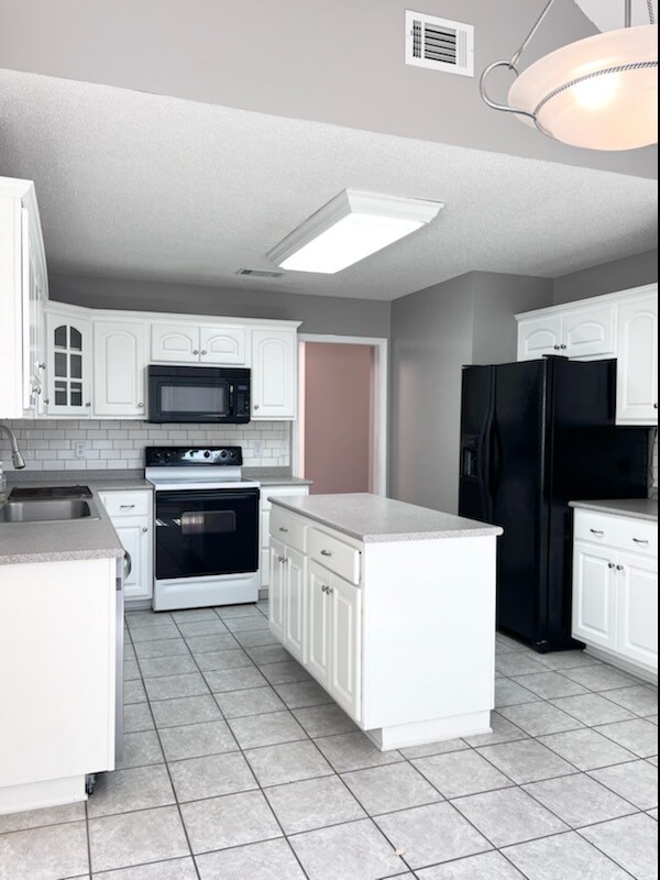 Foto del edificio - 1617 Hardwick Dr