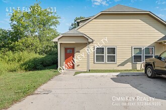Building Photo - 411 E Elm St