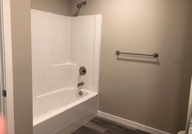 Building Photo - 1837 Eastgate Loop