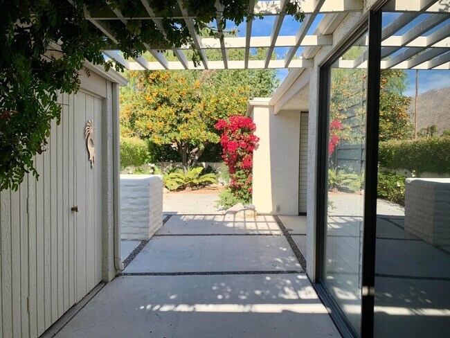 Building Photo - 3440 Bogert Trail