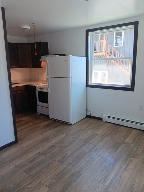 Foto principal - 357 Main St