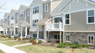 Building Photo - 192 Goldenrod Dr