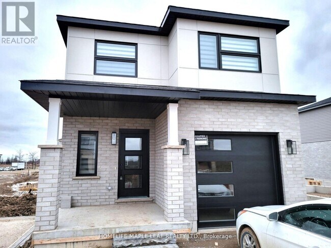 Building Photo - 3911 Auckland Ave.