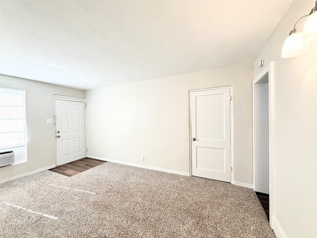 Foto del edificio - 2717 Hadley St