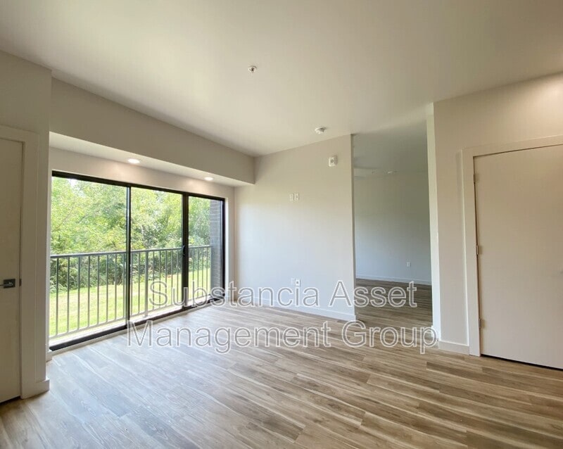 Photo - 1683 Midtown Place - 104