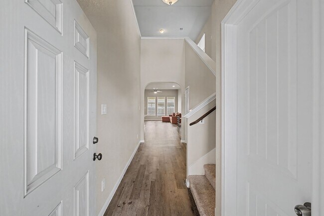 Foto del edificio - 4435 Stephanie Park Ln.