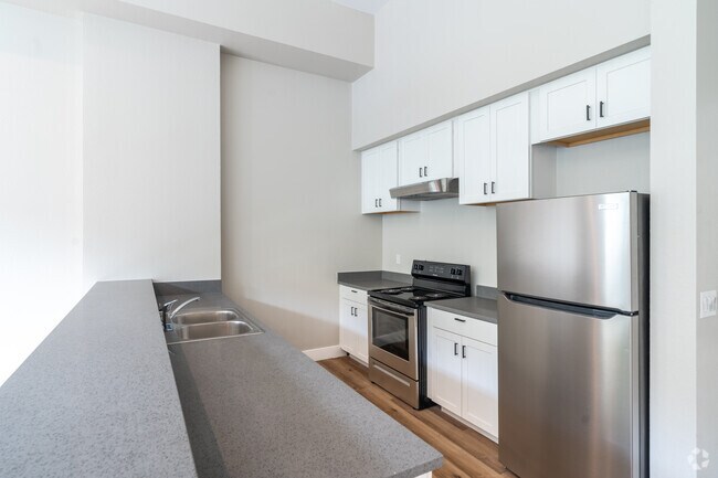 1HAB, 1BA - 745 ft² - Lincoln Building