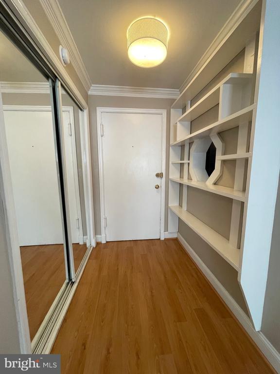 Foto del edificio - 6609 Potomac Ave