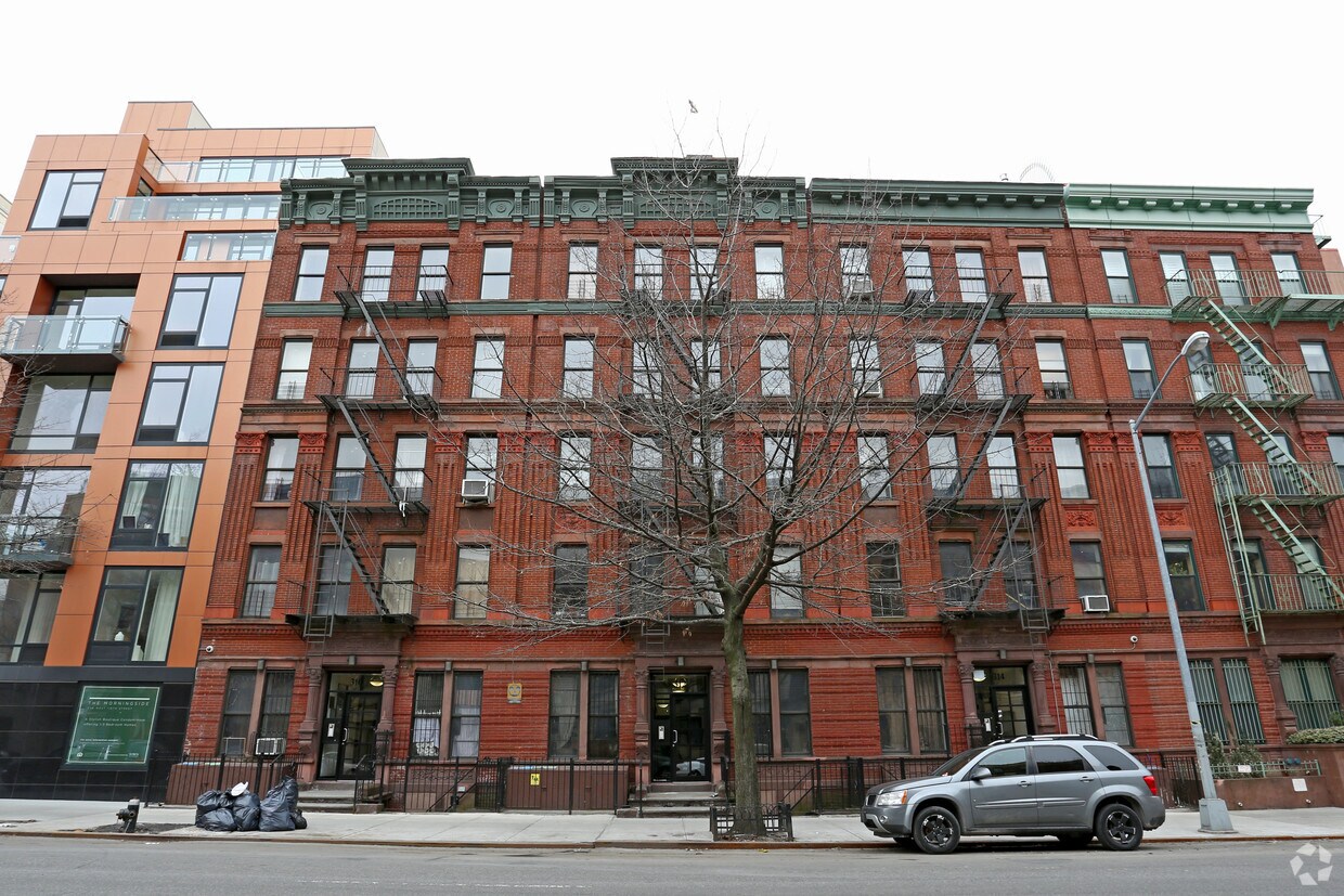 Foto del edificio - 310 W 116th St
