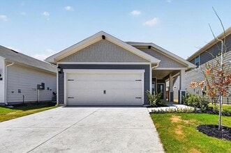 Building Photo - 3520 Bridgeport Dr