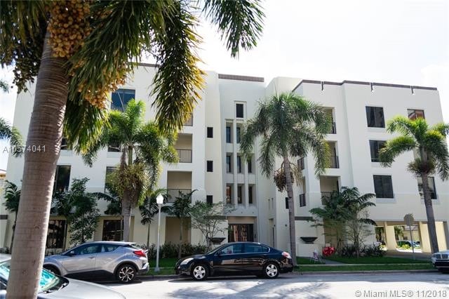 Building Photo - 26 Santillane Ave