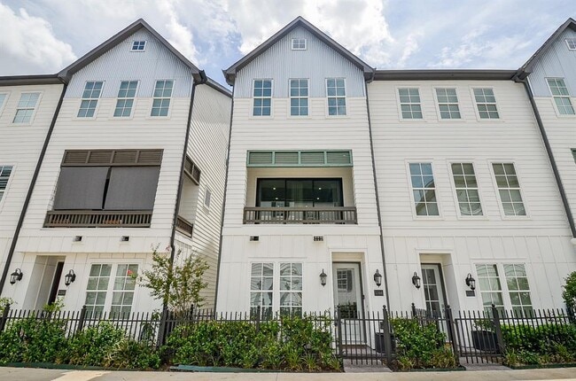 Foto del edificio - 1208 Timbergrove Park St