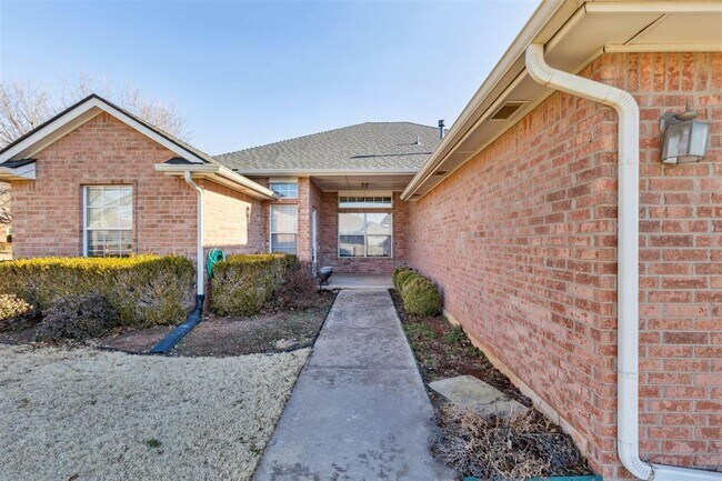 Foto del edificio - 824 Hunter Pl