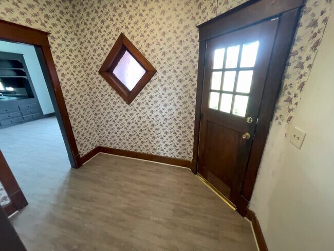 Foto del edificio - 103 N Beard St