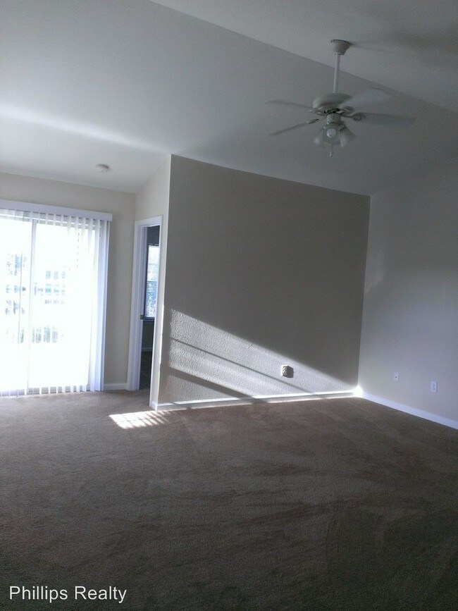 Building Photo - 3 br, 2 bath House - 915 Silvercrest Drive