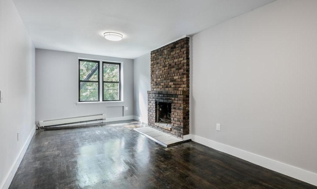 Foto principal - 416 W 23rd St