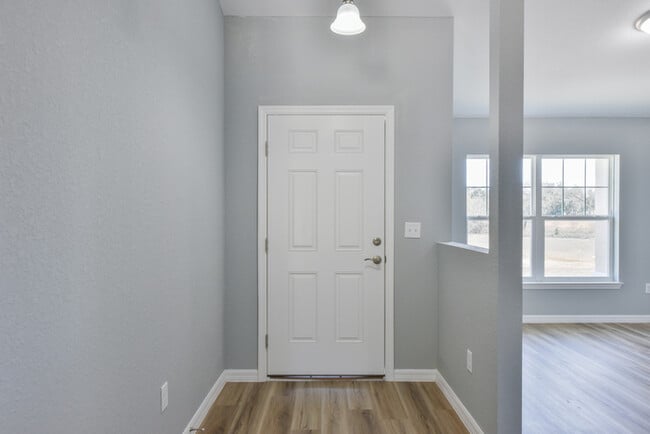Building Photo - BRAND NEW!! Construction in rainbow spring...