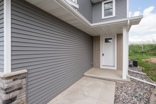 Building Photo - 1083 Faith Ct