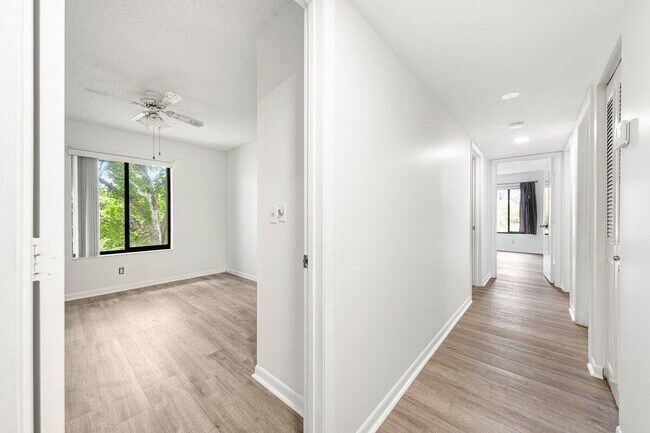 Foto del edificio - 3618 Alder Dr