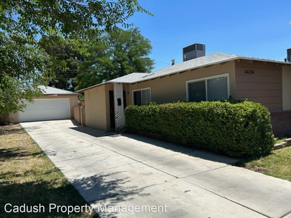 Primary Photo - 3 br, 1 bath House - 44254 Glenraven Rd.
