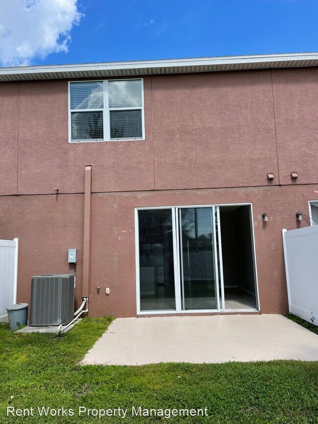 Building Photo - 3 br, 2.5 bath House - 7010 Holly Heath Drive