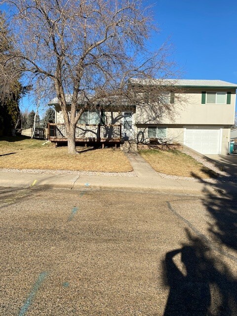 Primary Photo - 220 Pitner Dr