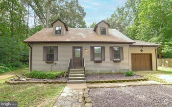 Building Photo - 45381 Abell Dr