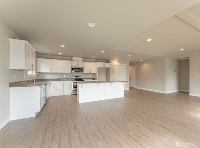 Building Photo - New Construction Three Bedroom Two Bath Be...
