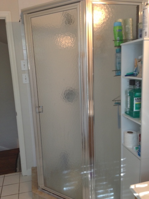 Huge bathroom with large shower; tiled floor - 308 Burnside St