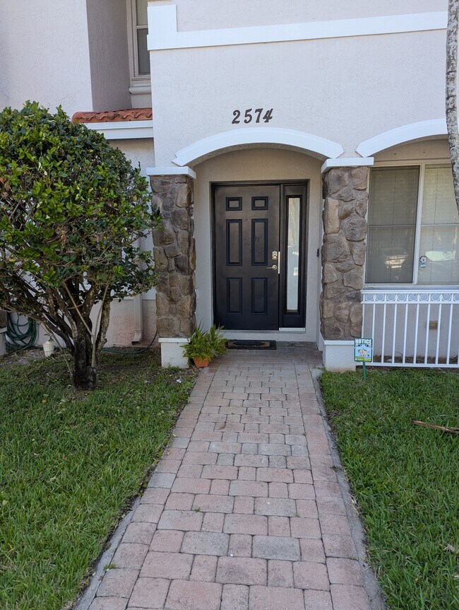 Photo - 2574 SW 82nd Ave Townhome