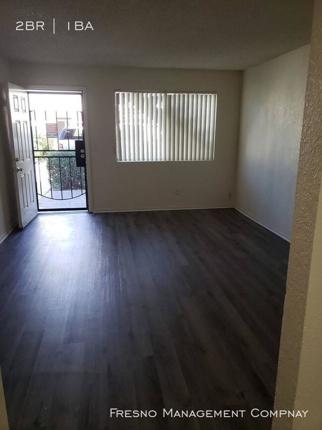 Building Photo - 2 bedroom in Fresno CA 93727