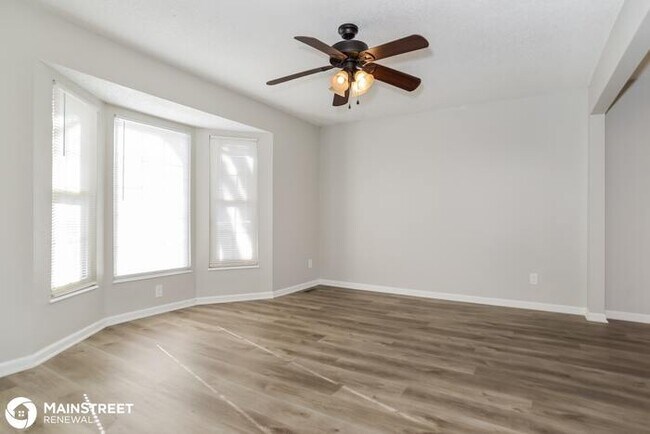 Foto del edificio - 942 Fair Oaks Ct, Liberty, MO 64068