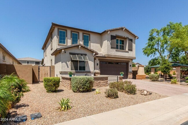 Building Photo - 44124 W Palo Aliso Way