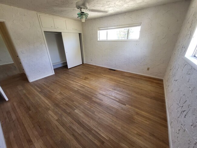 Building Photo - 3602 Green Acre Dr