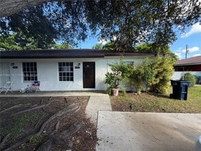 Building Photo - 10621 SW 170th Terrace