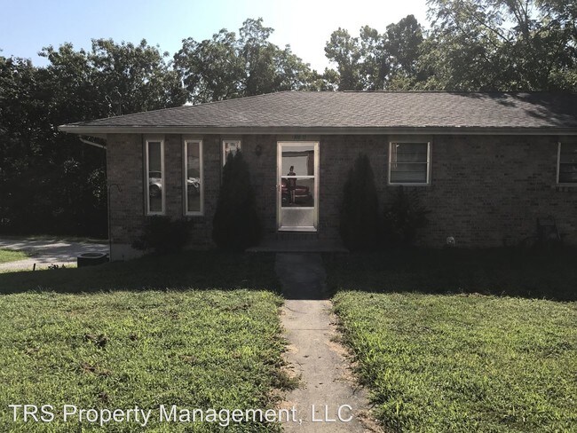 Building Photo - 1708 Garden Dr