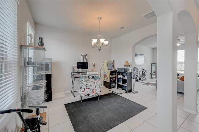 Building Photo - 2931 Star Sky Way