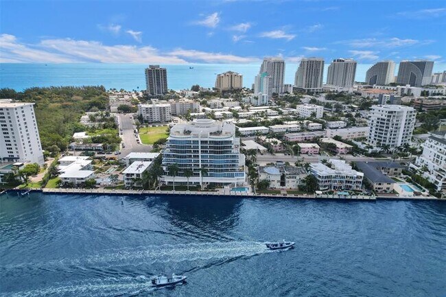 Foto del edificio - 715 Bayshore Dr