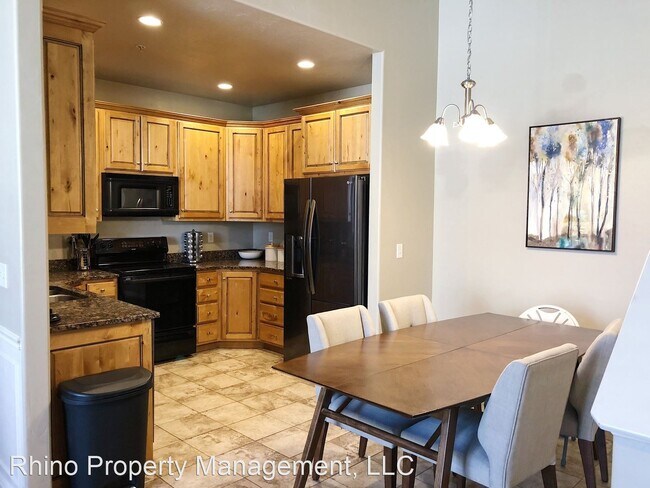 Building Photo - 4 br, 3.5 bath House - 143 S. 920 E.