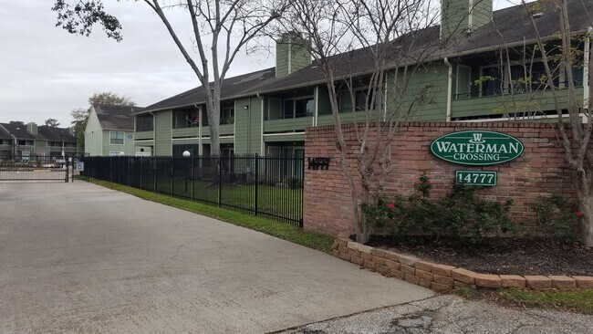 Foto del edificio - 14777 Wunderlich Dr