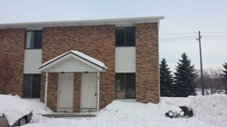 Building Photo - North side 2 bedroom townhome