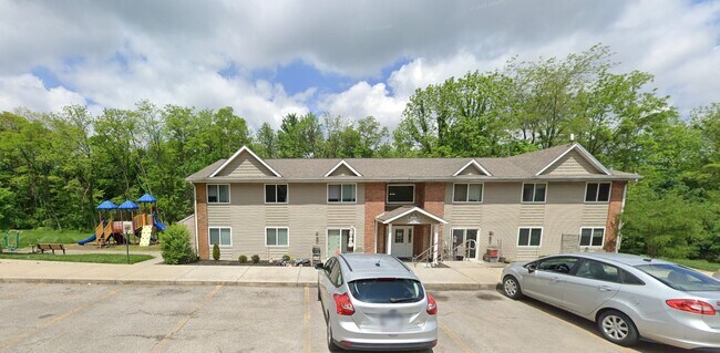 Foto del edificio - 808 Treewood Dr