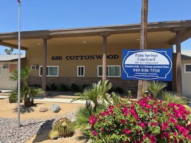 Building Photo - 686 E Cottonwood Rd