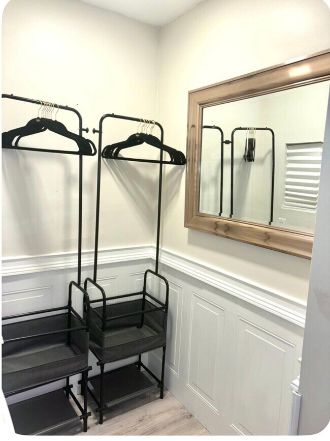 Foto del edificio - 686 Morford Ave